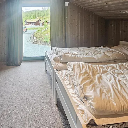 4 Bedroom In Vinje * Oyfjell