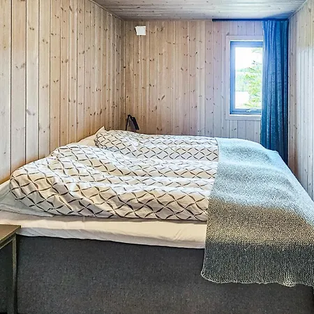 4 Bedroom In Vinje *