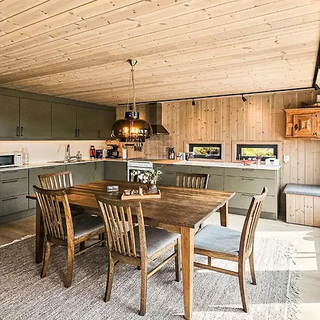 Holiday home 4 Bedroom In Vinje Oyfjell