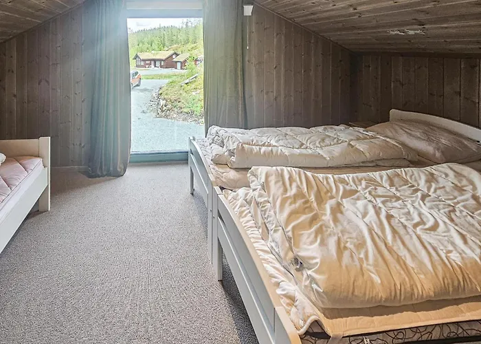 4 Bedroom In Vinje * Oyfjell