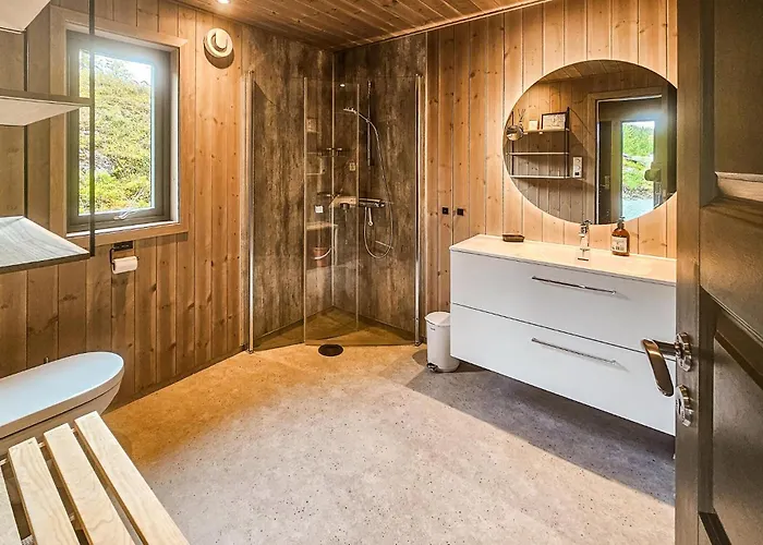 4 Bedroom In Vinje Vakantiehuis