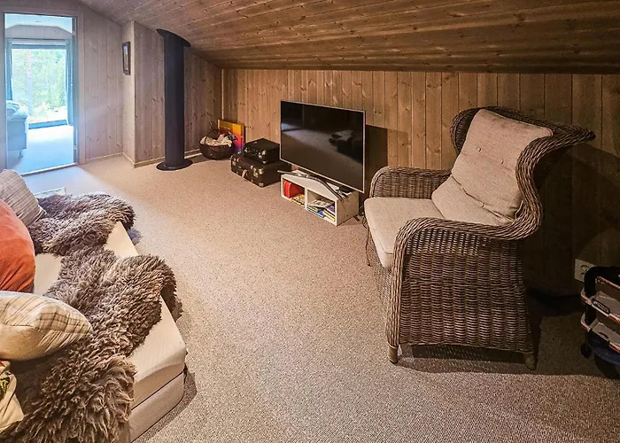 4 Bedroom In Vinje Vakantiehuis *