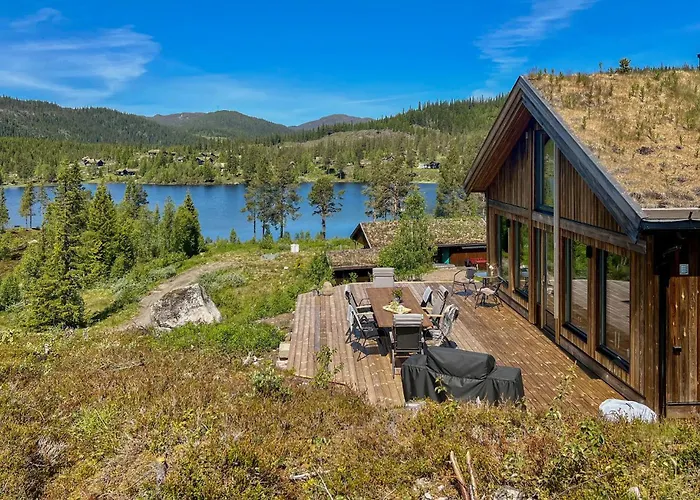 4 Bedroom In Vinje * Oyfjell